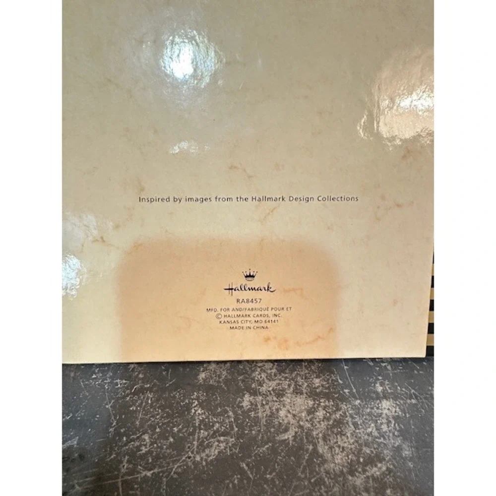 Hallmark My‎ Family History Genealogy Journal Record Book RA8457 Spiral Bound
